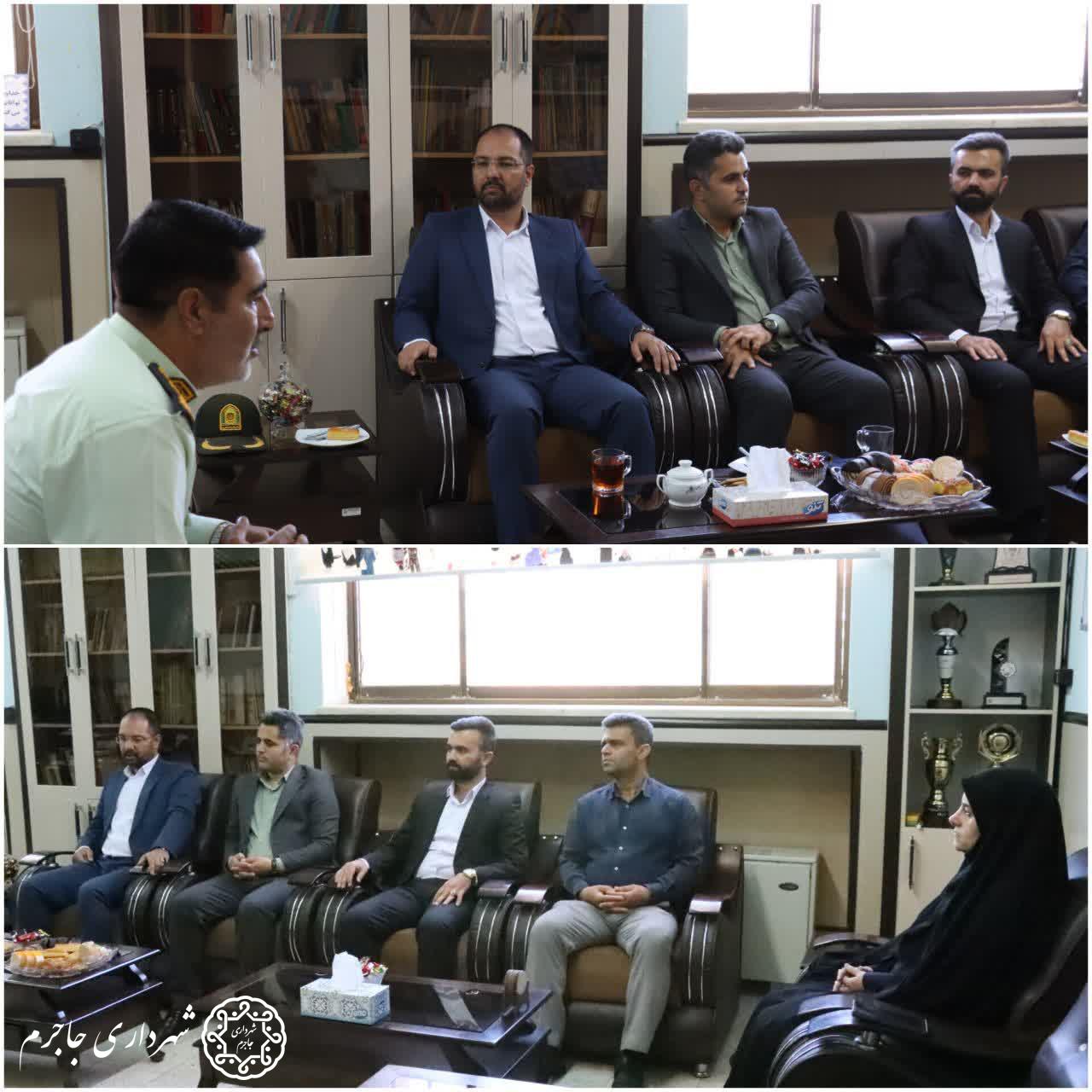 دیدار شهردار و اعضای شورای اسلامی شهر جاجرم با فرمانده انتظامی و رئیس کلانتری